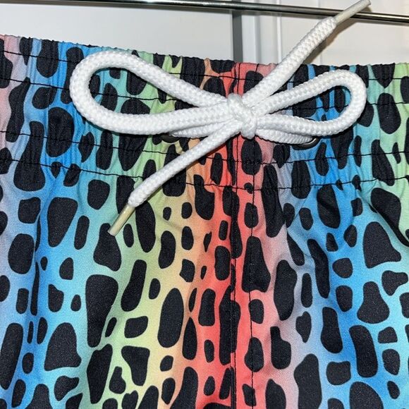 New Trunks Surf & Swim Co 3 Pocket Rainbow LBGTQ Leopard Print Lined Swim Shorts - Picture 5 of 6